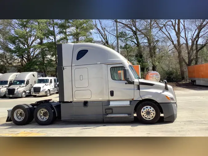 2023 Freightliner Cascadia