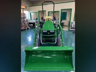 2022 John Deere 1025R
