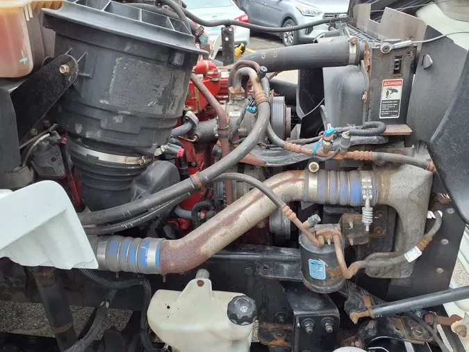 2018 FREIGHTLINER M2 106