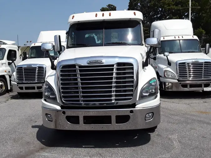 2018 FREIGHTLINER CASCADIA 125