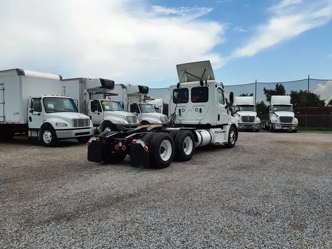 2020 FREIGHTLINER NEW CASCADIA PX12664