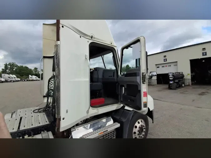 2020 Mack Anthem084402d53e4a65397285daeb3232872e