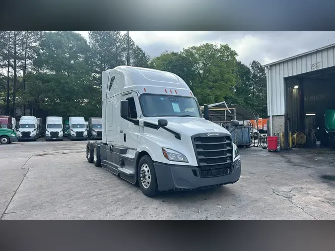 2023 Freightliner Cascadia 126084bda4173a4db00251542ff2ef03509