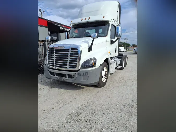 2020 FREIGHTLINER/MERCEDES CASCADIA 125084c24b466f4442263d6aa5b4083b1ed