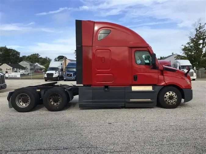 2021 FREIGHTLINER CASCADIA