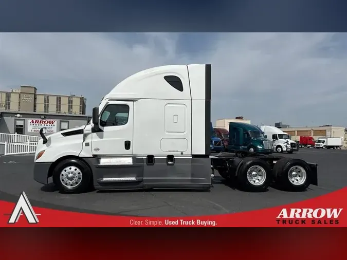 2020 FREIGHTLINER CA126