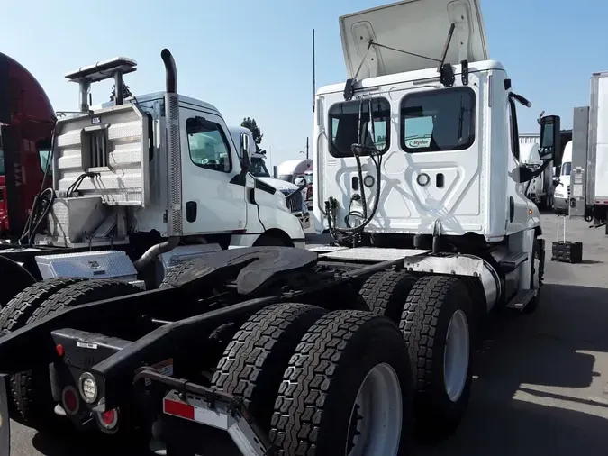 2018 FREIGHTLINER CASCADIA 125