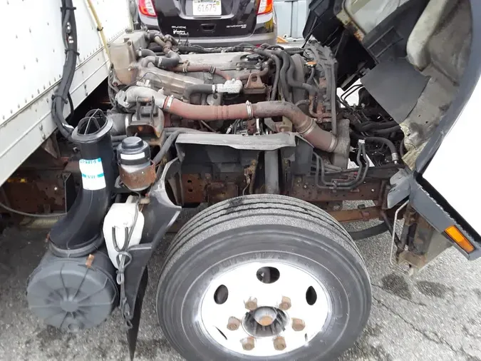 2015 ISUZU NPR HD