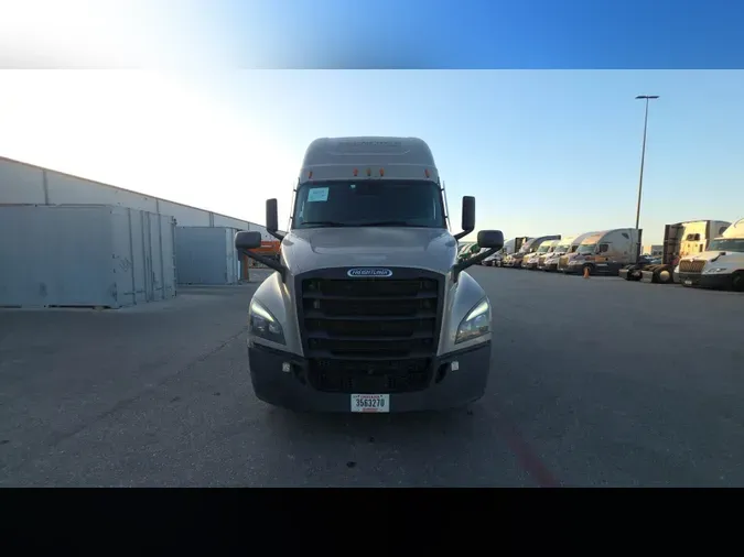 2025 Freightliner Cascadia 1260858546a9590bc9f174900c2a53b6550