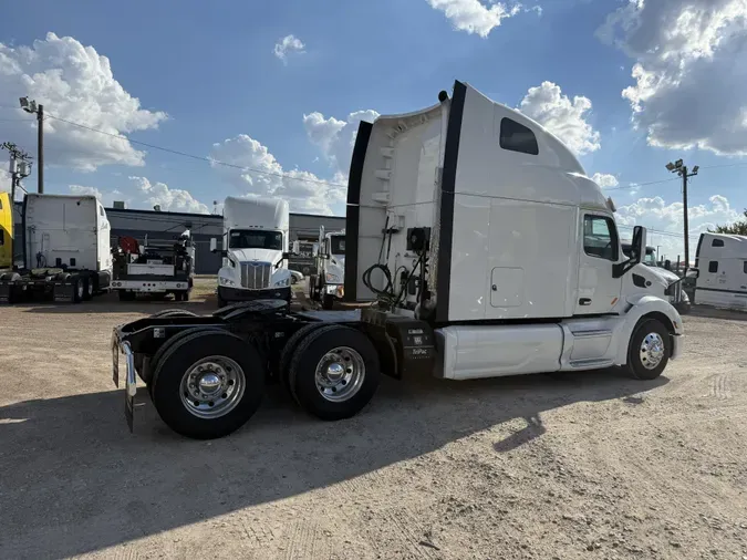 2022 Peterbilt 579