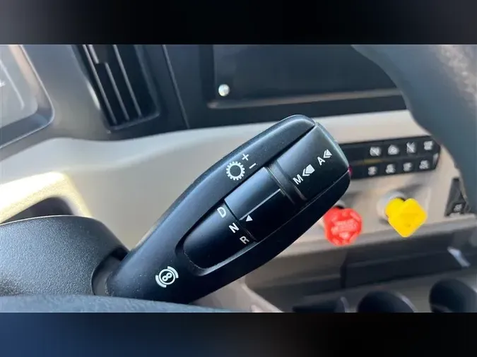 2019 FREIGHTLINER CA126