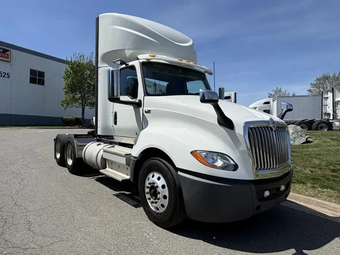 2022 International LT625