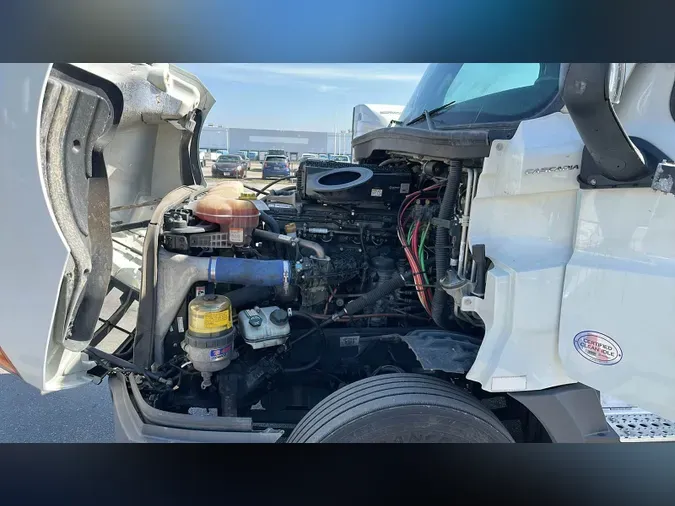 2022 Freightliner Cascadia 126