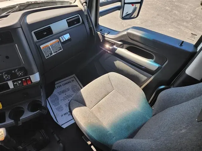 2023 KENWORTH T680