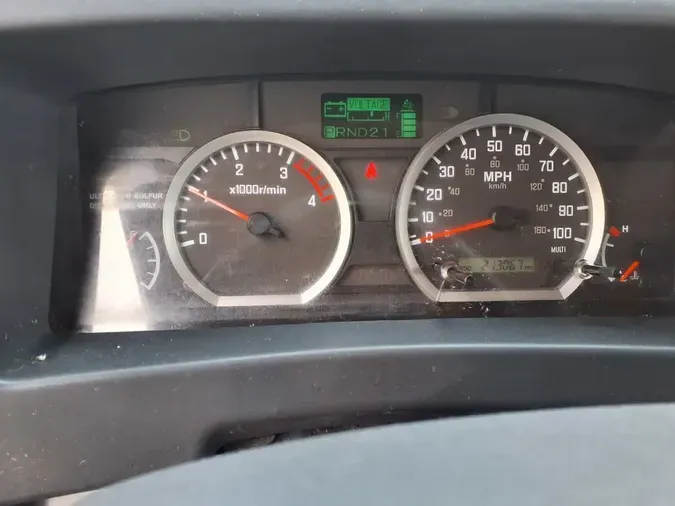2018 ISUZU NRR