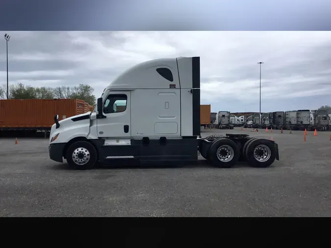 2021 Freightliner Cascadia