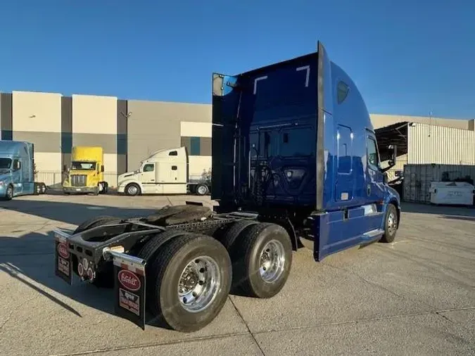 2020 Freightliner Cascadia