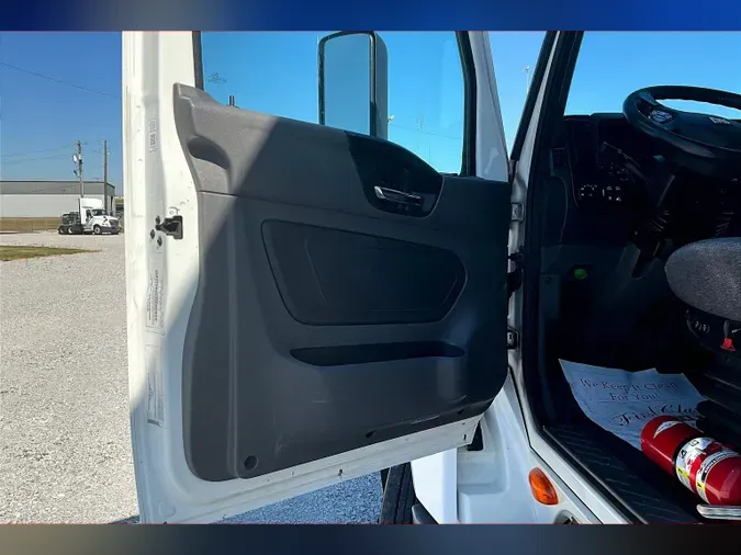 2021 INT LT625 6x4