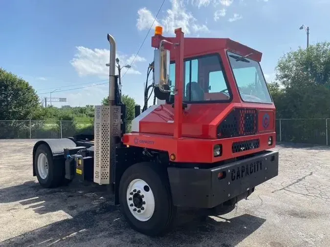 2022 Capacity TJ5000087959cb3fcbd605019fdf4bd804832a
