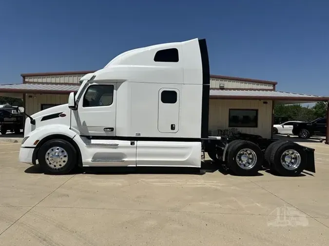 2023 PETERBILT 579
