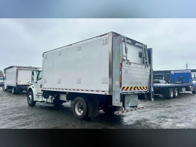 2017 FREIGHTLINER/MERCEDES M2 106