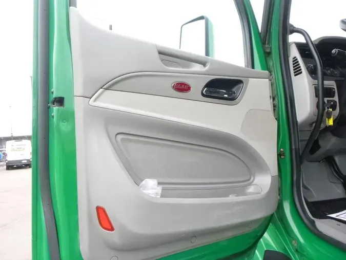2021 Peterbilt 579