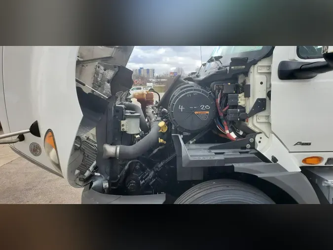 2019 International RH613