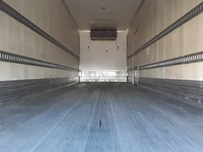 2018 FREIGHTLINER M2 106