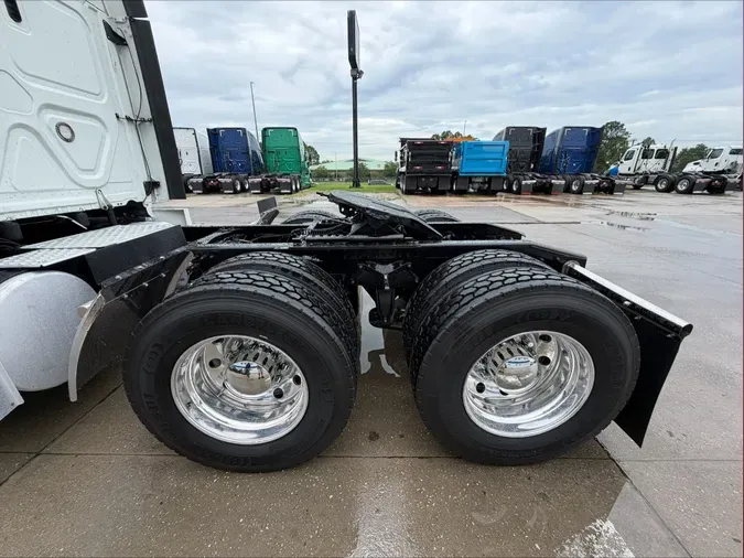 2020 Freightliner Cascadia 126087fe96644ee23665a391e07c793aabb