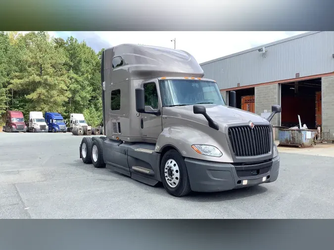 2022 International LT08832a48194f341b3e2d86fc4898fa18