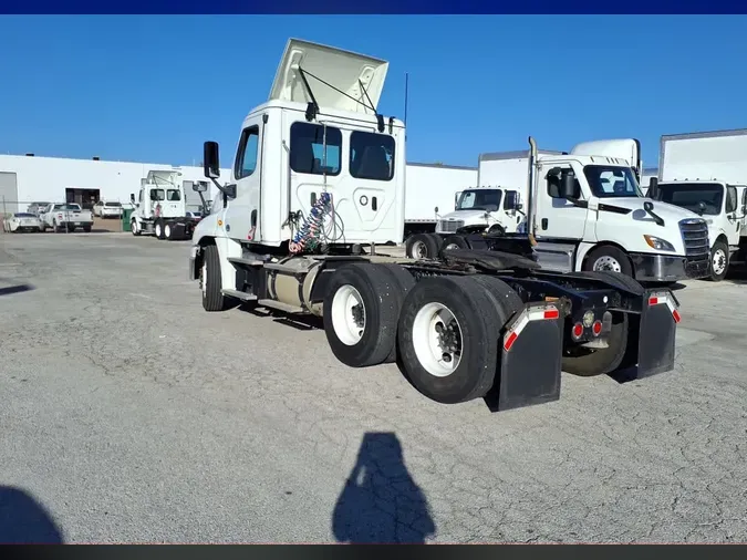 2019 FREIGHTLINER/MERCEDES CASCADIA 125