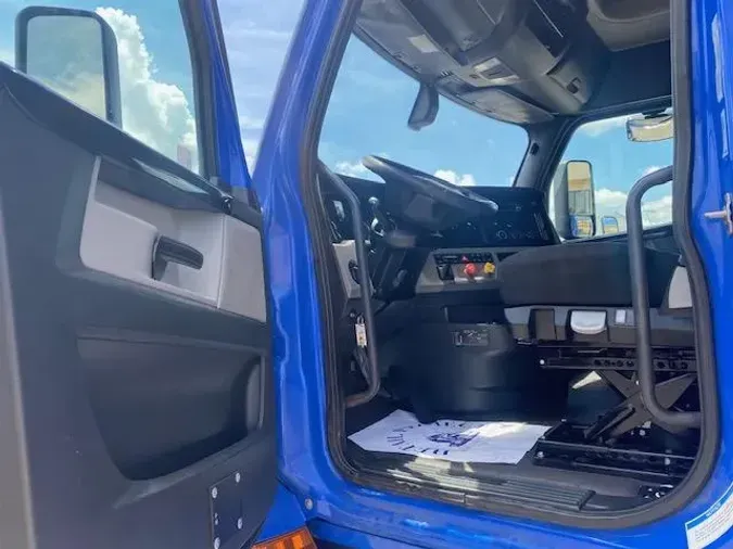 2020 Freightliner Cascadia