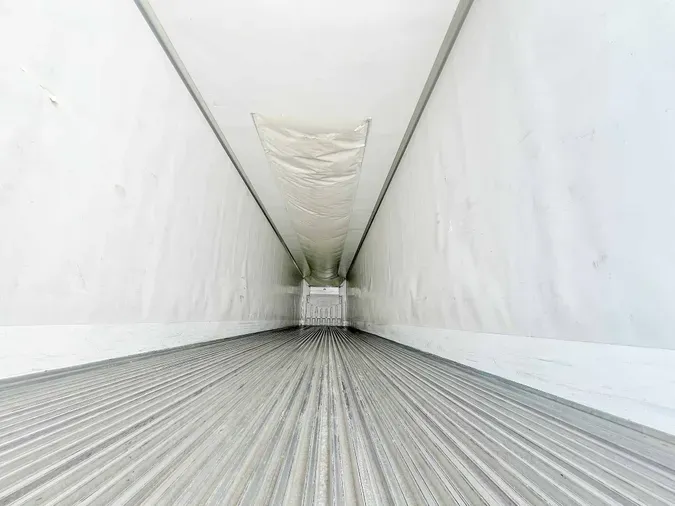 2018 UTILITY VS2RA088634e2e6ab323fdaa2ea734d957330