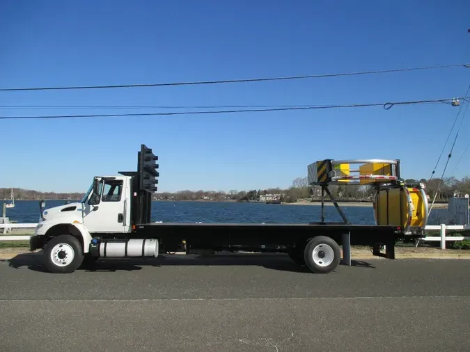 2016 INTERNATIONAL 4300