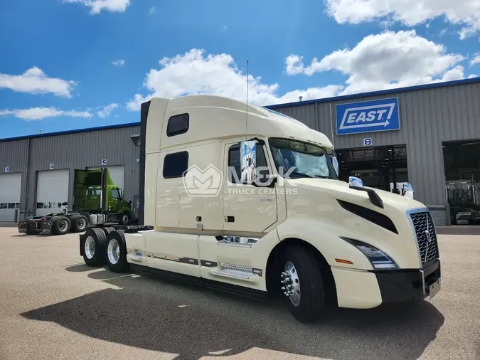 2024 VOLVO VNL64T860