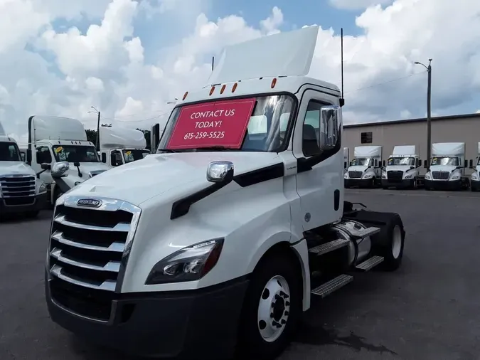 2020 FREIGHTLINER NEW CASCADIA 1260895c9f1f335548472da86b9bc990fae