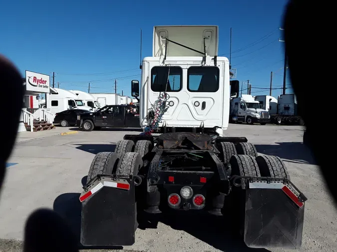 2019 FREIGHTLINER/MERCEDES CASCADIA 125