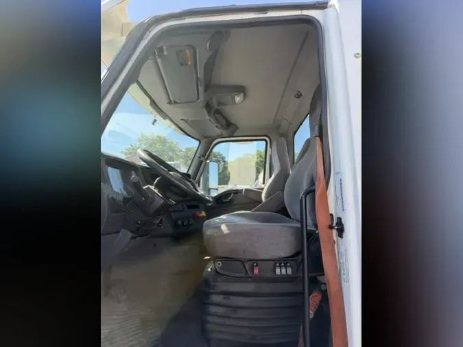 2019 NAVISTAR INTERNATIONAL LT625 DAYCAB T/A0898e5575c11ad716552dee20a20ada3