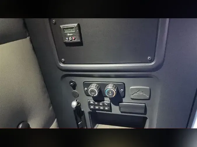 2022 FREIGHTLINER CA126