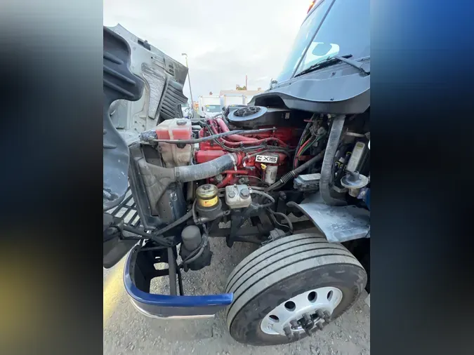 2018 FREIGHTLINER/MERCEDES CASCADIA 125