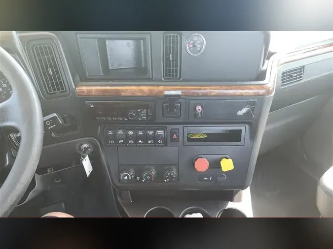 2019 INTERNATIONAL RH613