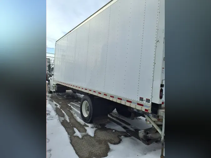 2019 FREIGHTLINER/MERCEDES M2 106