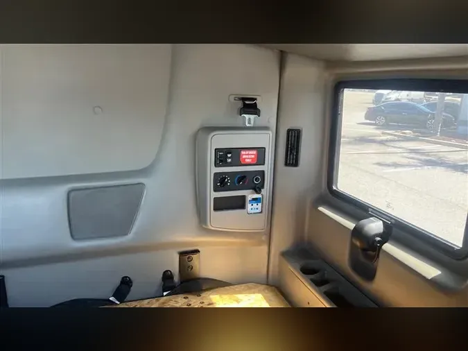 2022 INTERNATIONAL LT625