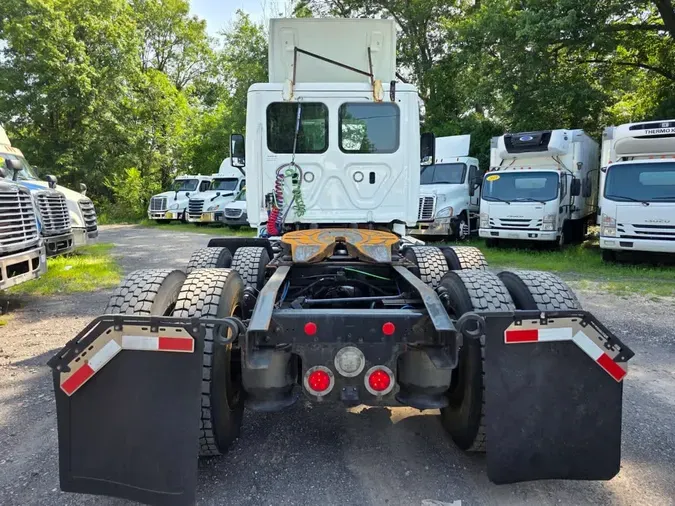 2019 FREIGHTLINER CASCADIA 125