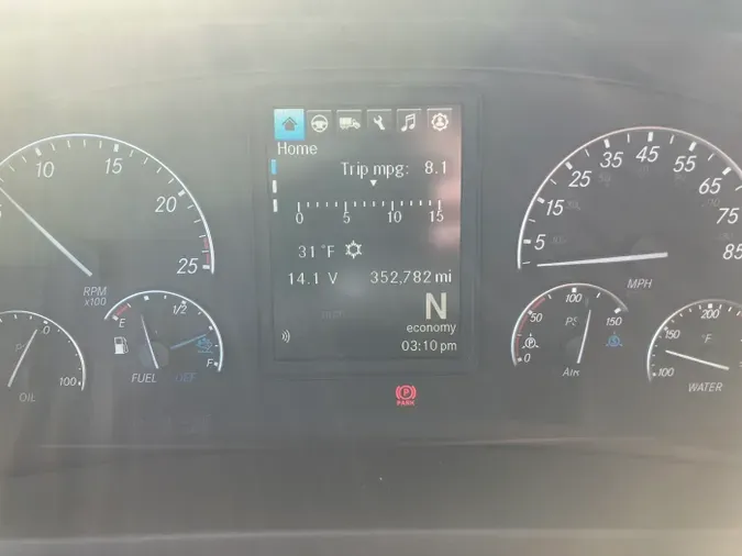 2022 Freightliner Cascadia