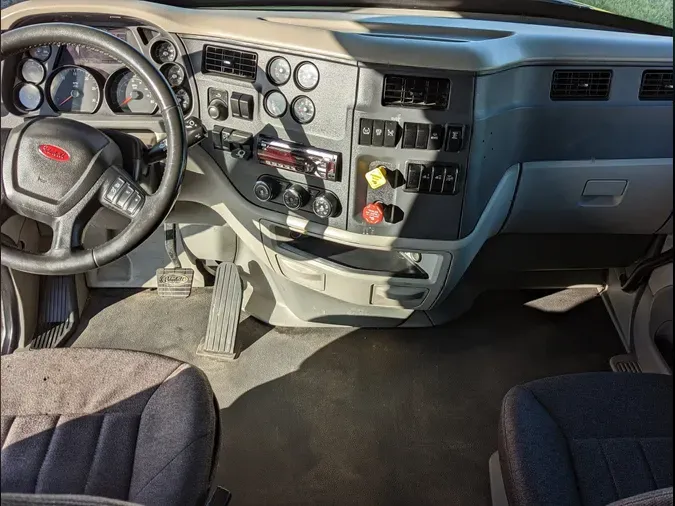 2020 PETERBILT 579