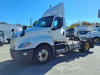 2021 NAVISTAR INTERNATIONAL LT625 DAYCAB S/A