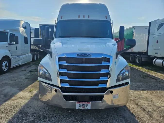 2020 FREIGHTLINER NEW CASCADIA PX12664
