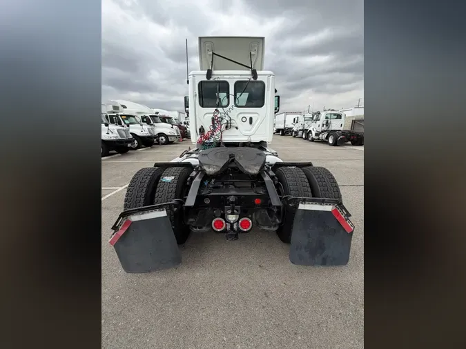 2020 FREIGHTLINER/MERCEDES NEW CASCADIA 116