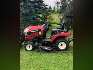 2016 Yanmar SA221